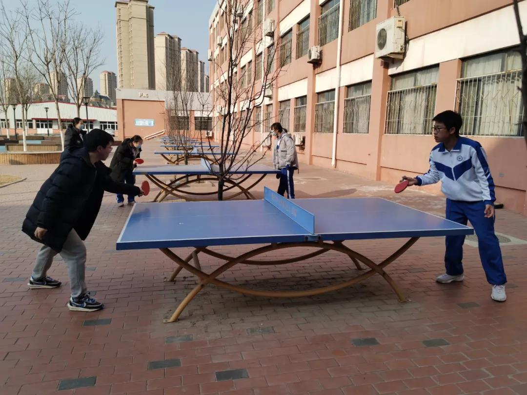 天津市第一百中学全力保障留校学生学习生活